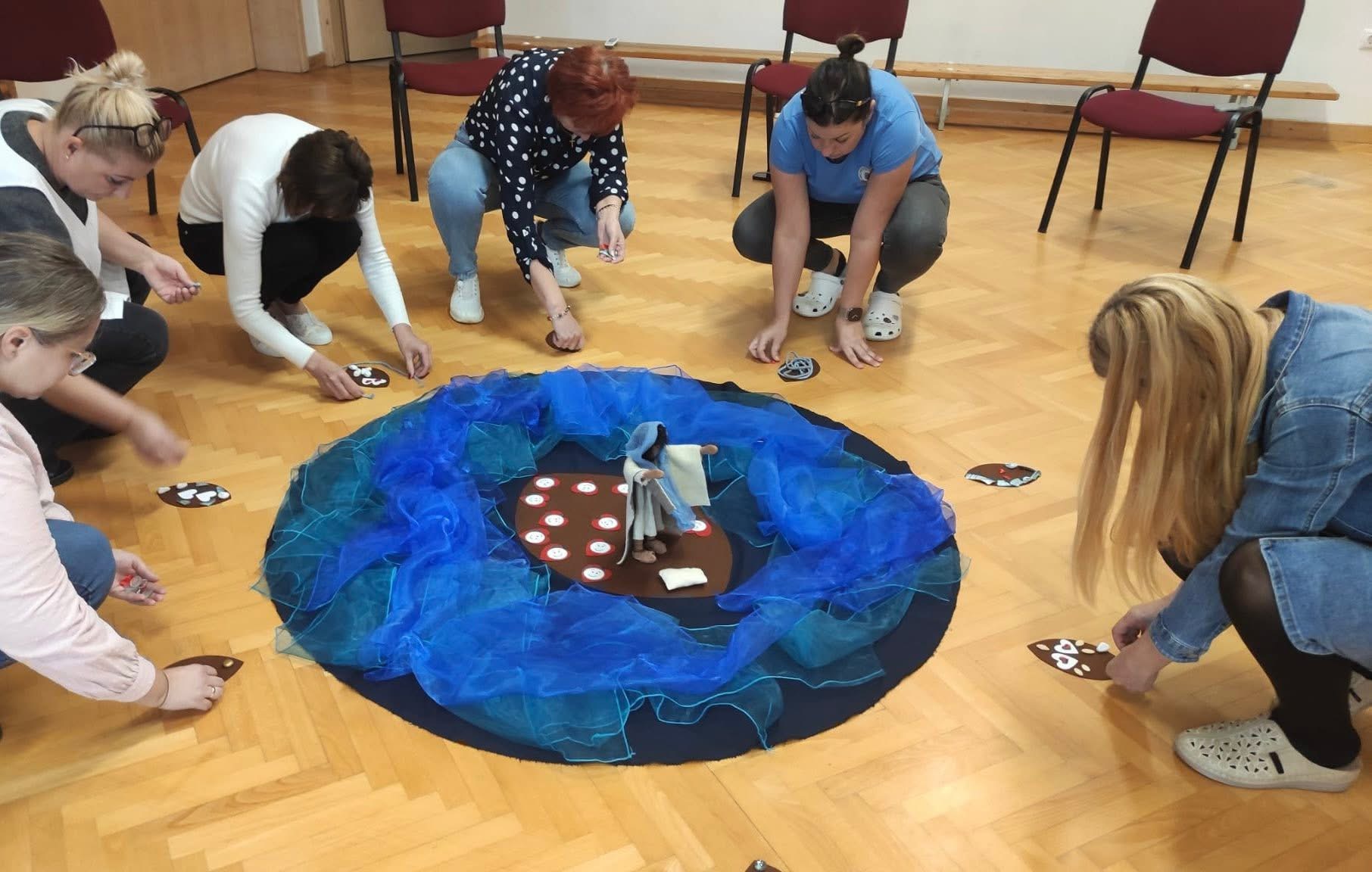 Kett foglalkozás az óvó néniknek 2025. 11. 16.